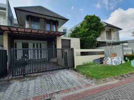 5 Bedroom Villa for sale in Tegal Sari, Surabaya, Tegal Sari