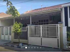 4 Kamar Rumah for sale in Gayungan, Surabaya, Gayungan