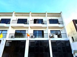 4 Bedroom Townhouse for sale in Maria Montessori School of Quezon City (MMSQC), Quezon City, Quezon City