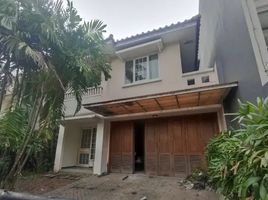 4 Kamar Vila for sale in Surabaya, East Jawa, Lakarsantri, Surabaya