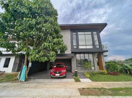 4 Bedroom House for sale in Laguna, Calabarzon, Santa Rosa City, Laguna