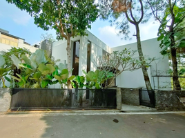 4 Kamar Rumah for sale in Cibeunying Kaler, Bandung, Cibeunying Kaler