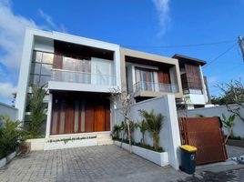 4 Kamar Rumah for sale in Badung, Bali, Kuta, Badung