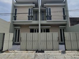 4 Bedroom House for sale in Gunung Anyar, Surabaya, Gunung Anyar