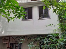  Villa for sale in Kamuning MRT-3, Quezon City, Quezon City