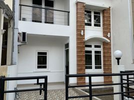 3 Kamar Vila for sale in Curug, Tangerang, Curug