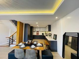 4 Bedroom House for sale in Manila International Airport LRT-1, Pasay City, Mandaluyong City