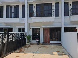 4 Kamar Rumah for sale in Pondokgede, Bekasi, Pondokgede