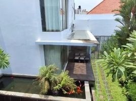 8 Bedroom House for sale in Wiyung, Surabaya, Wiyung