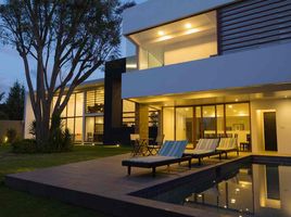 4 Bedroom Villa for sale in Cumbaya, Pichincha, Cumbaya
