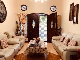 Maison 3 chambre à vendre à Tenggilis Mejoyo, East Jawa, Tenggilis Mejoyo