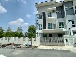 5 Habitación Casa en venta en Ampang, Ulu Langat, Ampang