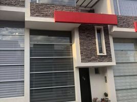 3 Bedroom House for sale in Conocoto, Pichincha, Conocoto