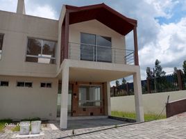 3 Bedroom House for sale in Conocoto, Quito, Conocoto