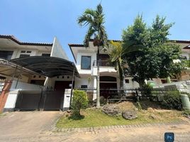 4 Bedroom House for sale in Dukuhpakis, Surabaya, Dukuhpakis