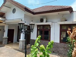 4 Kamar Rumah for sale in Gunung Anyar, Surabaya, Gunung Anyar