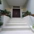 Maison 6 chambre à vendre à Muntinlupa City, Metro Manila, Muntinlupa City, Southern District, Metro Manila, Philippines