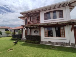 6 Habitación Casa en venta en Conocoto, Quito, Conocoto