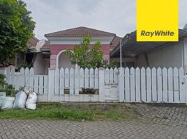 4 Bedroom House for sale in Jambangan, Surabaya, Jambangan