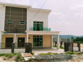 4 Bedroom House for sale in Labu, Sepang, Labu