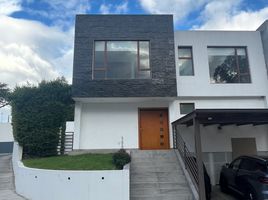 4 Bedroom House for sale in Tumbaco, Quito, Tumbaco