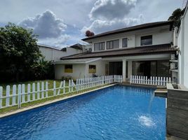 6 Bedroom House for sale in Medistra Hospital, Mampang Prapatan, Kebayoran Baru