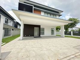 5 Bedroom Villa for sale in Selangor, Labu, Sepang, Selangor