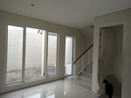 3 Habitación Villa en venta en Lakarsantri, East Jawa, Lakarsantri