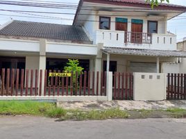 6 Bedroom Villa for sale in Wonocolo, Surabaya, Wonocolo