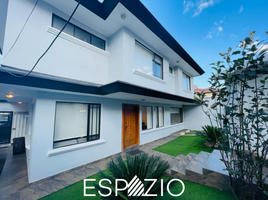 4 Bedroom House for sale in Quito, Pichincha, Quito, Quito, Pichincha