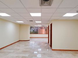 77 SqM Office for rent in Centro Comercial Unicentro Medellin, Medellin, Medellin