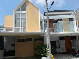 4 Bedroom Villa for sale in Husein Sastranegara International Airport, Andir, Cimahi Tengah