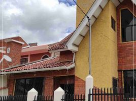 3 Habitación Villa en venta en Casa del Sombrero Alberto Pulla Crafts Market, Cuenca, Cuenca, Cuenca