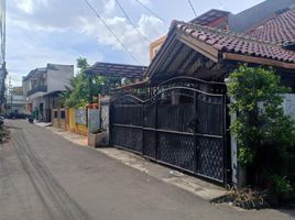 4 Kamar Rumah for sale in Jakarta Barat, Jakarta, Kembangan, Jakarta Barat