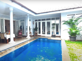 6 Bedroom House for sale in Medistra Hospital, Mampang Prapatan, Cilandak