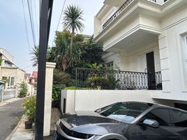 4 Bedroom Villa for sale in Medistra Hospital, Mampang Prapatan, Kebayoran Baru