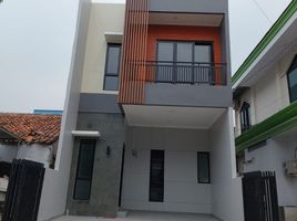 3 Kamar Townhouse for sale in Duren Sawit, Jakarta Timur, Duren Sawit