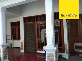 5 Bedroom House for rent in Surabaya, East Jawa, Lakarsantri, Surabaya