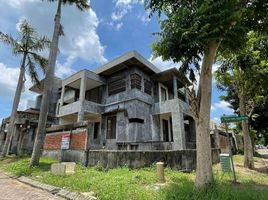 4 Bedroom House for sale in Dukuhpakis, Surabaya, Dukuhpakis