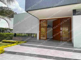 4 Bedroom House for sale in Tumbaco, Quito, Tumbaco