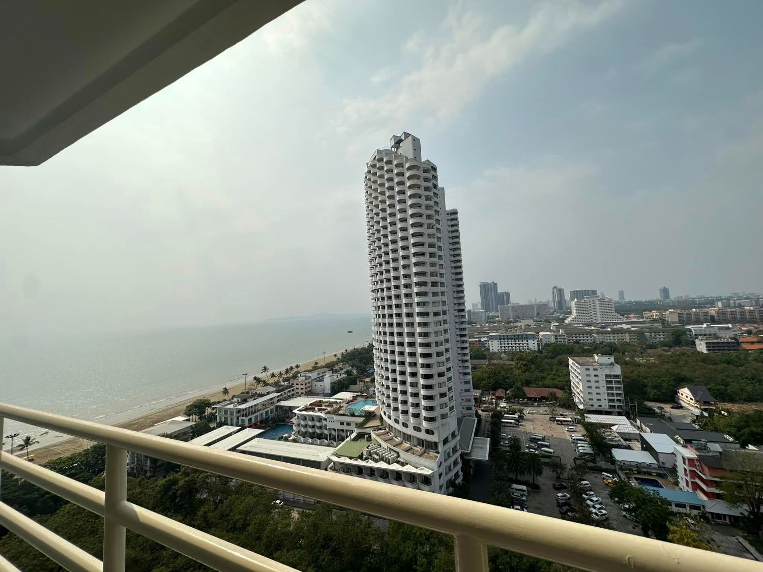 Apartment For Rent At View Talay 8