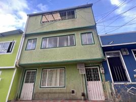 7 Bedroom House for sale in Bogota, Cundinamarca, Bogota