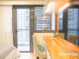 Studio Condo for sale at Salcedo Skysuites, Makati City, Southern District