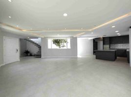 3 Bedroom House for sale in Cumbaya, Pichincha, Cumbaya