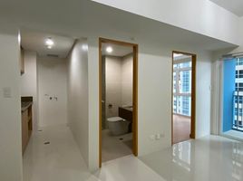  Apartment for rent in Uptown Mall - Uptown Bonifacio, Makati City, Makati City