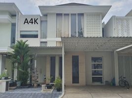 5 Schlafzimmer Haus zu verkaufen in Sukolilo, East Jawa, Sukolilo