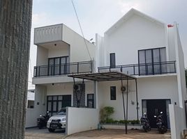 3 Bedroom Villa for sale in Bekasi, West Jawa, Bekasi Selatan, Bekasi