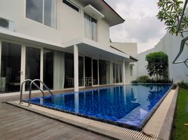 5 Bedroom House for sale in Wiyung, Surabaya, Wiyung