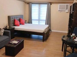 Studio Condo for rent at Two Maridien, Makati City