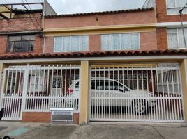 10 Bedroom House for sale in Bogota, Cundinamarca, Bogota